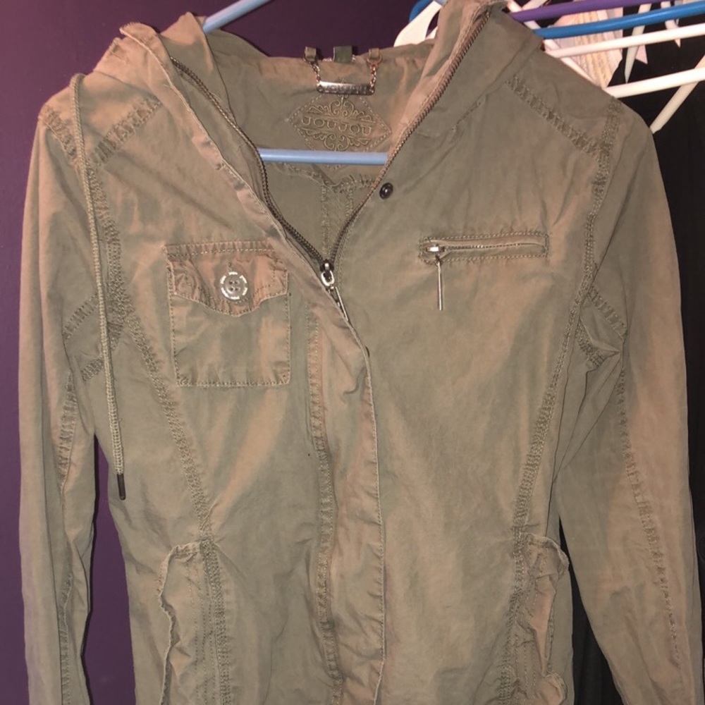 Light Jou Jou green jacket